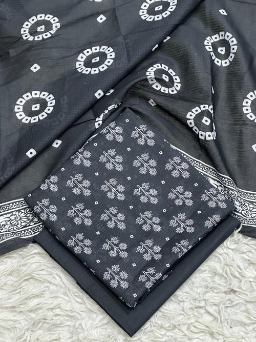 Bin Farhan Fabrics Classic Lawn Collection - Black 3 Piece Printed Suit fabric detail